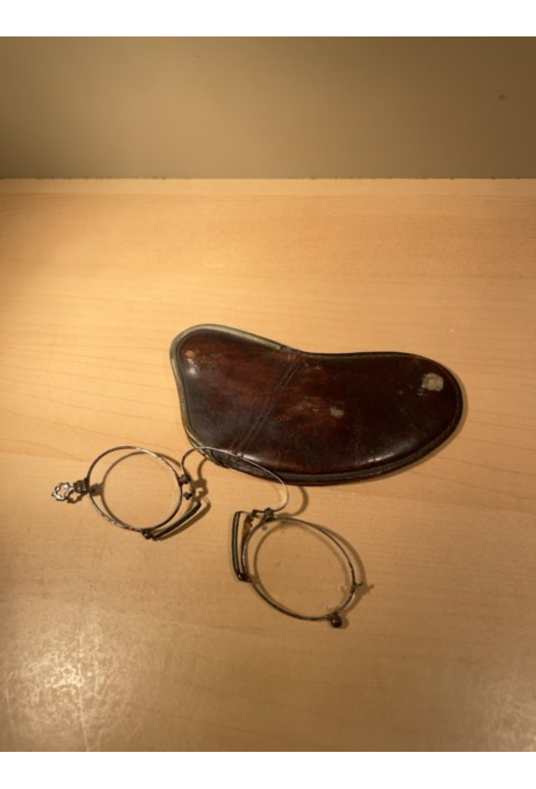 Gammel læsebrille/monokel